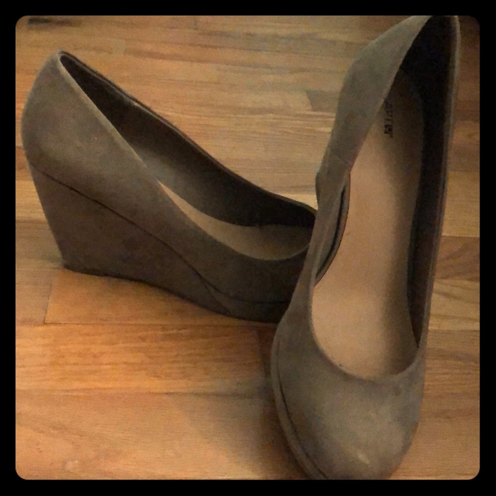 Suede heels